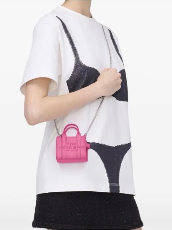 Marc Jacobs - Picture 3 of 4